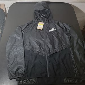 Nike Women's Shield Running Jacket